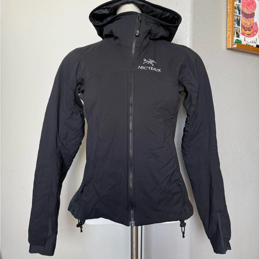 Arc’teryx Atom Hooded Jacket
